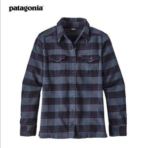 Patagonia Women’s Fjord Flannel Size 10